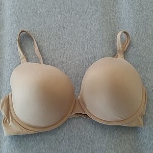 Victoria's Secret bra 40D beige